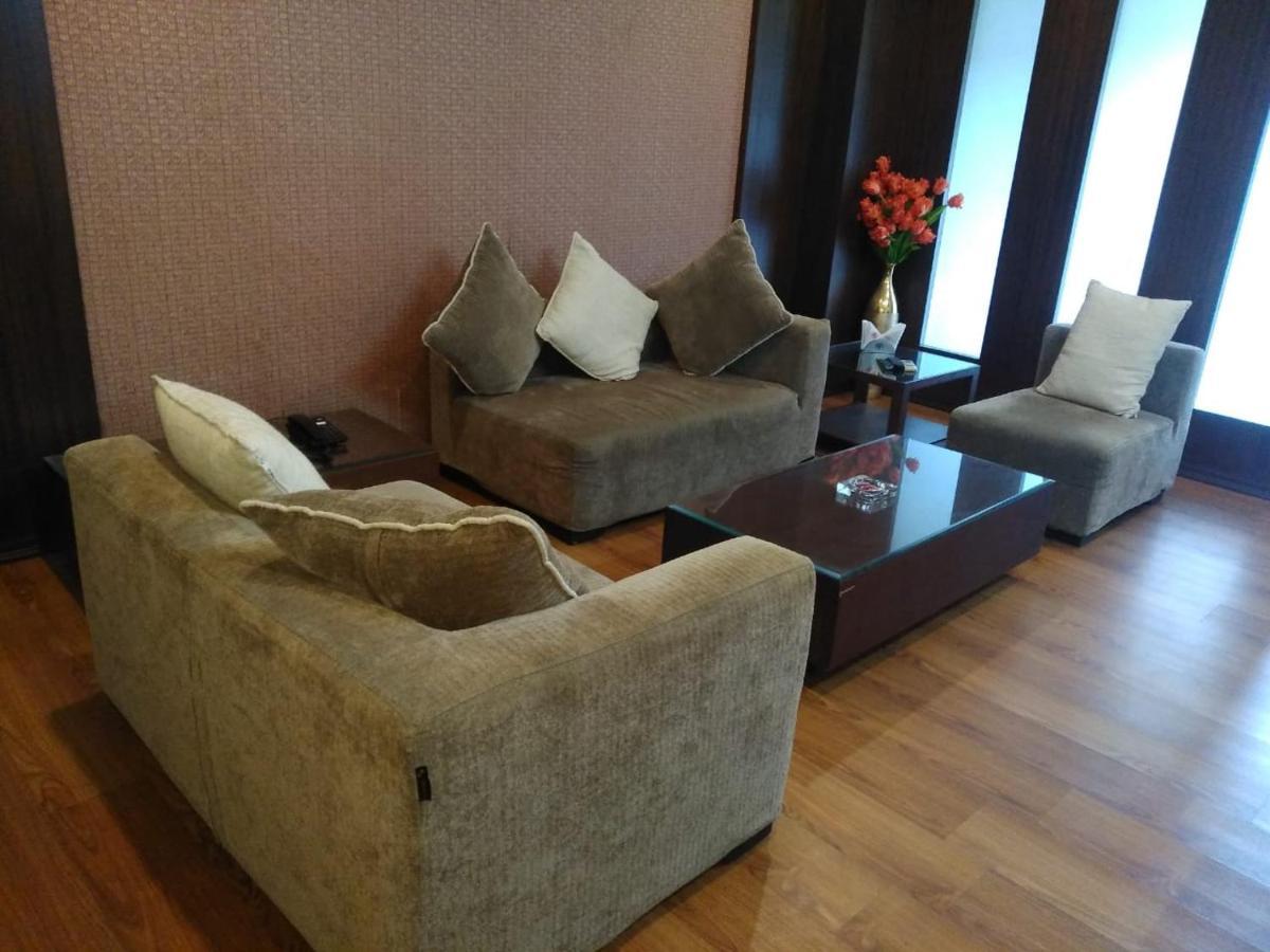 Hotel Md'S Continental Jorhāt 外观 照片