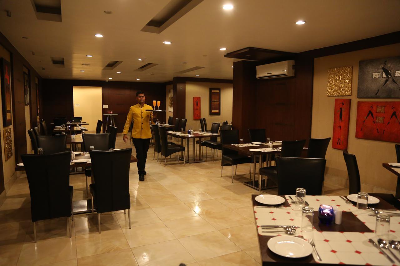 Hotel Md'S Continental Jorhāt 外观 照片