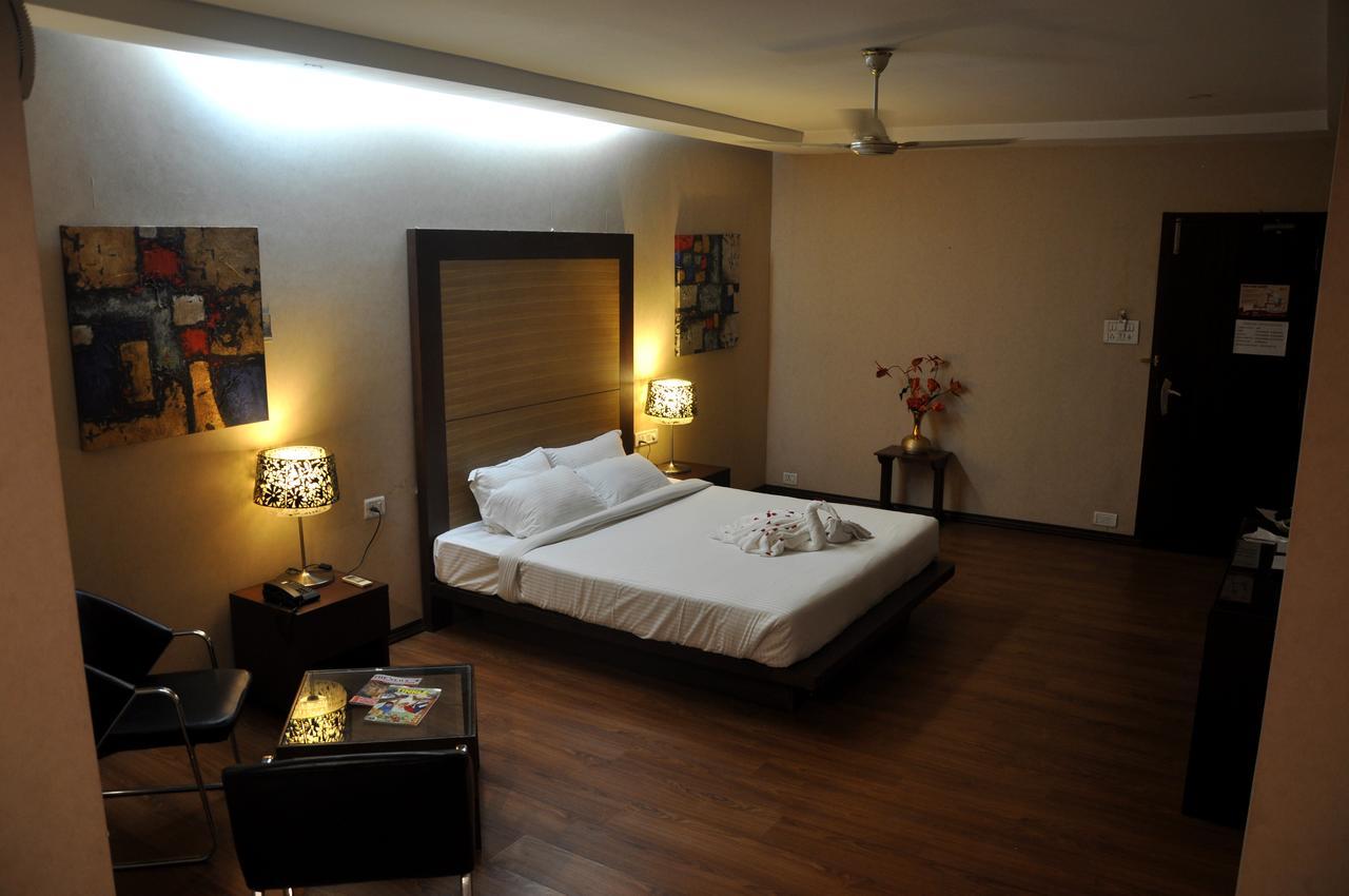 Hotel Md'S Continental Jorhāt 外观 照片