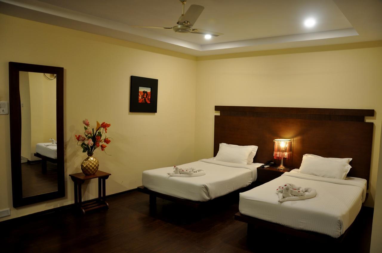 Hotel Md'S Continental Jorhāt 外观 照片
